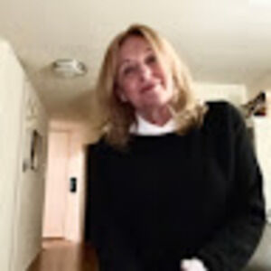 Meet your Posher, Julia